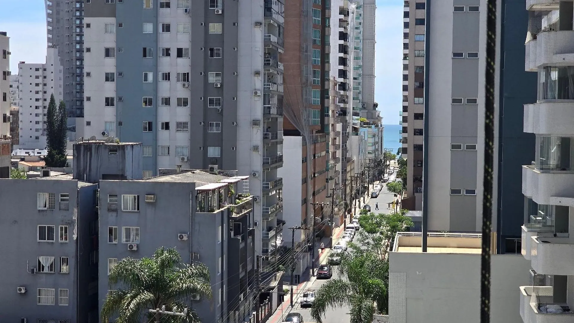 Apto 601 - 02 Quartos - Churrasqueira Sacada Balneario Camboriu Apartment